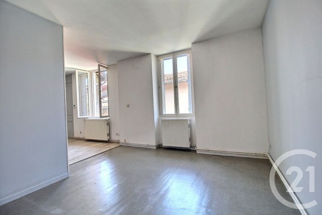 Appartement F3 bis à louer - 4 pièces - 54.0 m2 - MONTLUEL - 01 - RHONE-ALPES - Century 21 Bde Immo