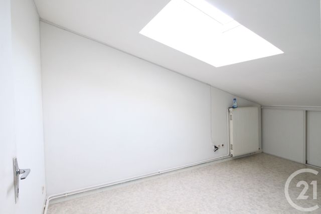 Appartement F3 bis à louer - 4 pièces - 54.0 m2 - MONTLUEL - 01 - RHONE-ALPES - Century 21 Bde Immo