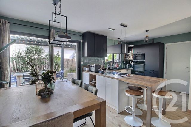maison à vendre - 5 pièces - 110.24 m2 - ST MAURICE DE BEYNOST - 01 - RHONE-ALPES - Century 21 Bde Immo