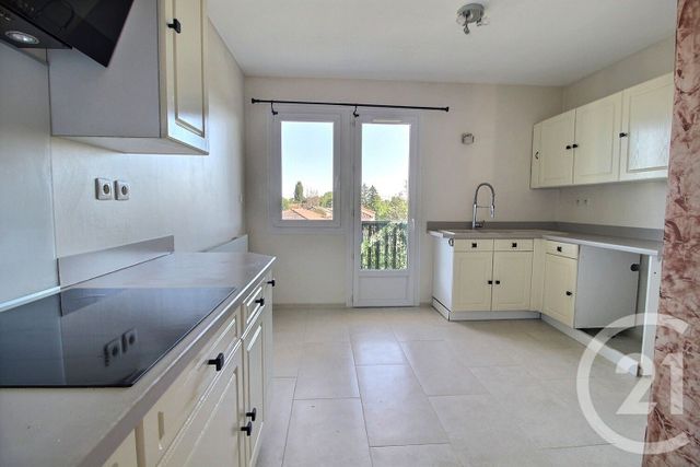 Appartement F4 à louer - 4 pièces - 79.0 m2 - LA BOISSE - 01 - RHONE-ALPES - Century 21 Bde Immo