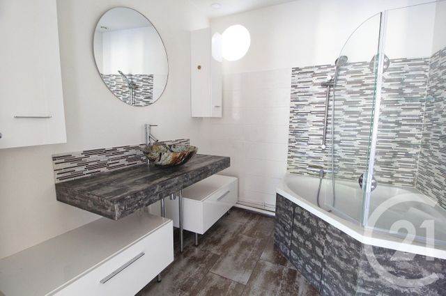 Appartement F4 à louer - 4 pièces - 79.0 m2 - LA BOISSE - 01 - RHONE-ALPES - Century 21 Bde Immo