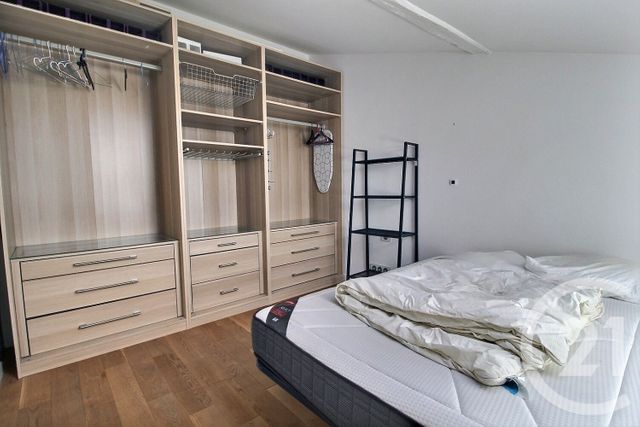 Appartement Duplex à louer - 4 pièces - 85.91 m2 - MONTLUEL - 01 - RHONE-ALPES - Century 21 Bde Immo