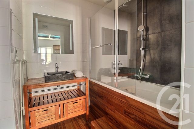 Appartement Duplex à louer - 4 pièces - 85.91 m2 - MONTLUEL - 01 - RHONE-ALPES - Century 21 Bde Immo