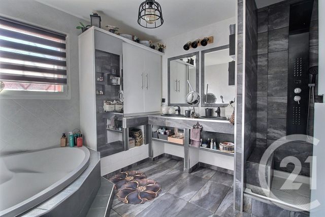 maison à vendre - 5 pièces - 131.0 m2 - JONAGE - 69 - RHONE-ALPES - Century 21 Bde Immo
