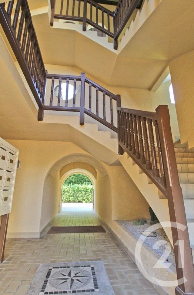 Appartement F2 à vendre - 2 pièces - 40.28 m2 - MIONNAY - 01 - RHONE-ALPES - Century 21 Bde Immo