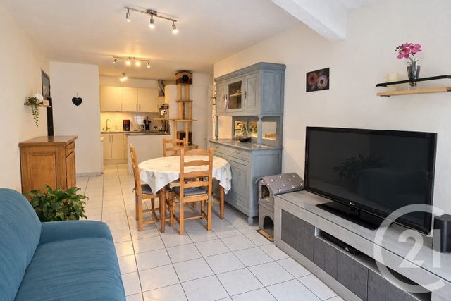 Appartement T2 à vendre - 2 pièces - 40.71 m2 - MONTLUEL - 01 - RHONE-ALPES - Century 21 Bde Immo