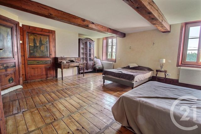 Afficher la photo en grand maison à vendre - 5 pièces - 243.2 m2 - MONTLUEL - 01 - RHONE-ALPES - Century 21 Bde Immo