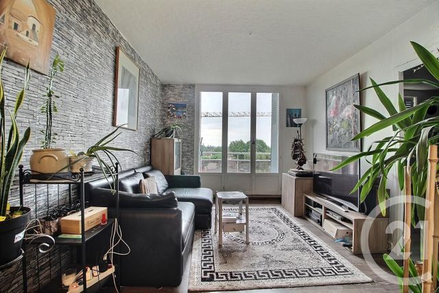 Appartement F4 à vendre - 4 pièces - 65.41 m2 - MONTLUEL - 01 - RHONE-ALPES - Century 21 Bde Immo
