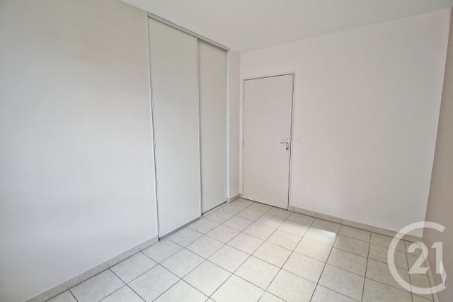 Appartement F3 à louer - 3 pièces - 65.0 m2 - DAGNEUX - 01 - RHONE-ALPES - Century 21 Bde Immo