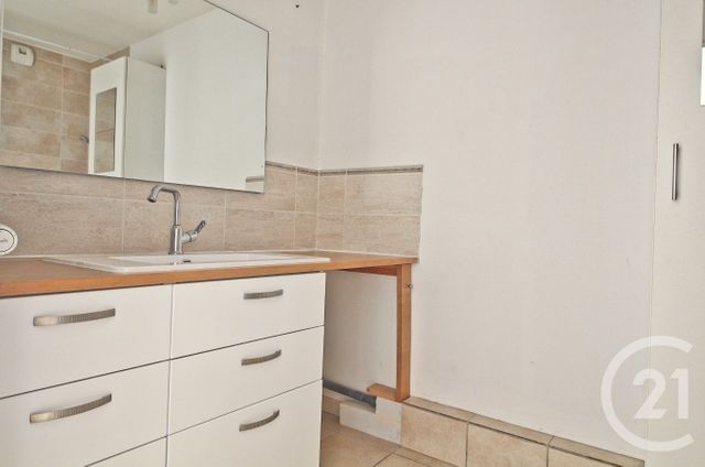 Appartement F3 à louer - 3 pièces - 65.0 m2 - DAGNEUX - 01 - RHONE-ALPES - Century 21 Bde Immo
