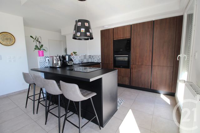 Appartement F3 à vendre - 4 pièces - 78.0 m2 - ST MAURICE DE BEYNOST - 01 - RHONE-ALPES - Century 21 Bde Immo