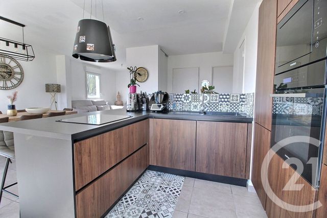 Appartement F3 à vendre - 4 pièces - 78.0 m2 - ST MAURICE DE BEYNOST - 01 - RHONE-ALPES - Century 21 Bde Immo