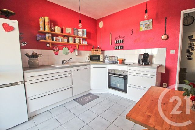 Appartement F2 à vendre - 2 pièces - 64.37 m2 - NEYRON - 01 - RHONE-ALPES - Century 21 Bde Immo