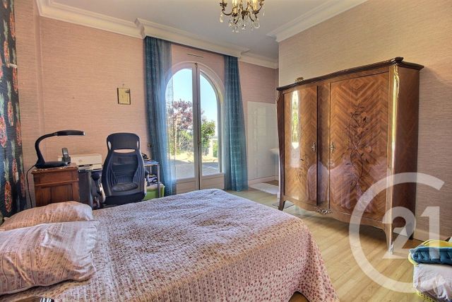 Afficher la photo en grand maison à vendre - 6 pièces - 235.0 m2 - MIRIBEL - 01 - RHONE-ALPES - Century 21 Bde Immo