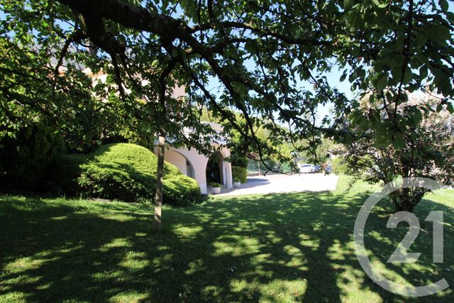 Afficher la photo en grand maison à vendre - 6 pièces - 235.0 m2 - MIRIBEL - 01 - RHONE-ALPES - Century 21 Bde Immo