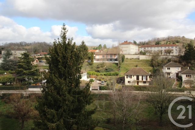 Appartement F3 à vendre - 3 pièces - 65.56 m2 - MONTLUEL - 01 - RHONE-ALPES - Century 21 Bde Immo