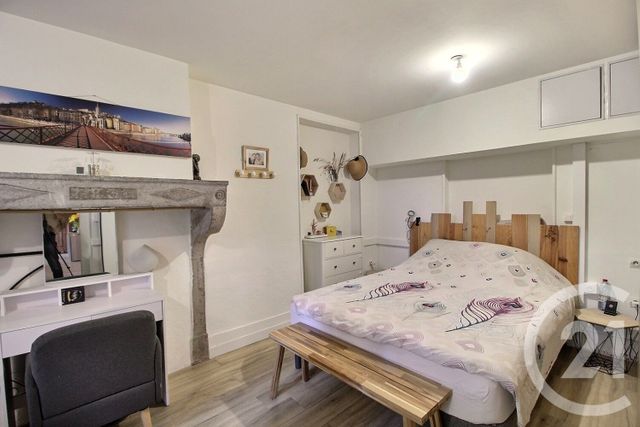 Afficher la photo en grand Appartement F2 bis à vendre - 2 pièces - 63.0 m2 - THIL - 01 - RHONE-ALPES - Century 21 Bde Immo