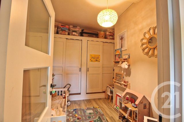Afficher la photo en grand Appartement F2 bis à vendre - 2 pièces - 63.0 m2 - THIL - 01 - RHONE-ALPES - Century 21 Bde Immo