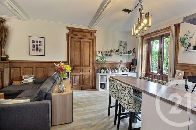 Afficher la photo en grand Appartement F2 bis à vendre - 2 pièces - 63.0 m2 - THIL - 01 - RHONE-ALPES - Century 21 Bde Immo