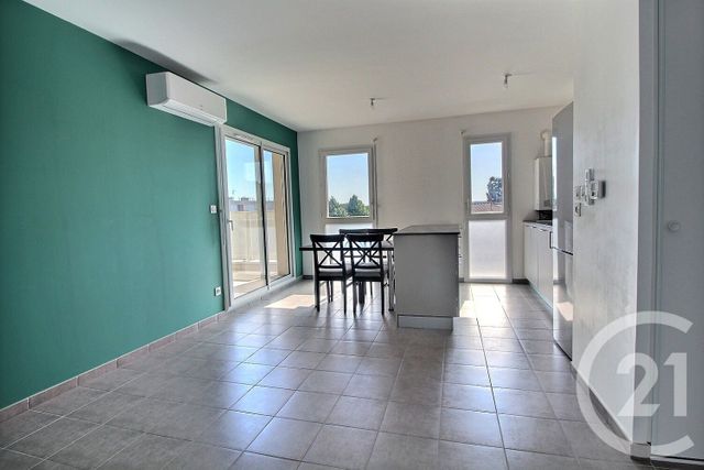 Appartement F2 à louer - 2 pièces - 42.19 m2 - MONTLUEL - 01 - RHONE-ALPES - Century 21 Bde Immo