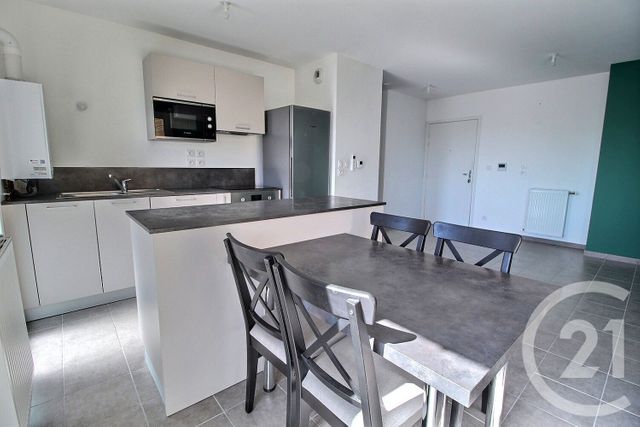 Appartement F2 à louer - 2 pièces - 42.19 m2 - MONTLUEL - 01 - RHONE-ALPES - Century 21 Bde Immo