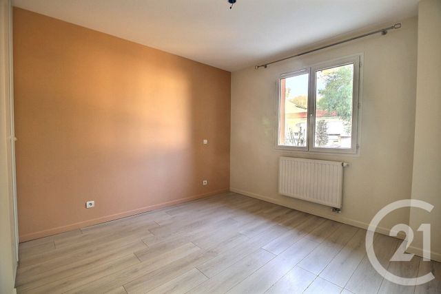 maison à louer - 5 pièces - 105.0 m2 - BEYNOST - 01 - RHONE-ALPES - Century 21 Bde Immo