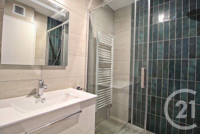 Appartement T3 à louer - 3 pièces - 69.92 m2 - DAGNEUX - 01 - RHONE-ALPES - Century 21 Bde Immo