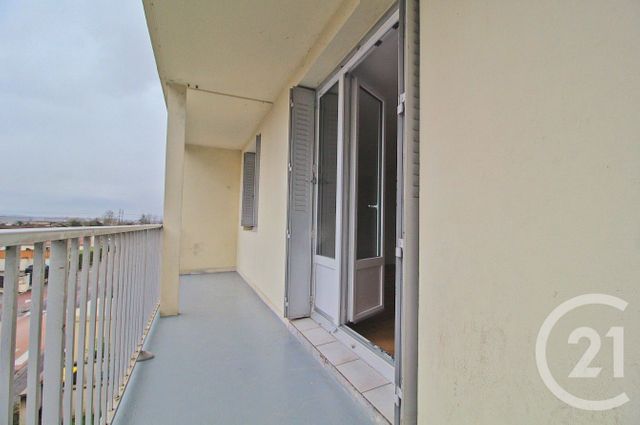 Appartement T3 à louer - 3 pièces - 69.92 m2 - DAGNEUX - 01 - RHONE-ALPES - Century 21 Bde Immo