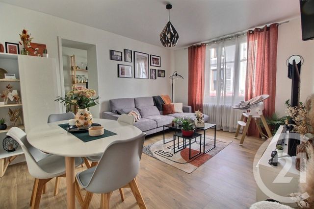 Appartement T4 à vendre - 5 pièces - 97.6 m2 - MONTLUEL - 01 - RHONE-ALPES - Century 21 Bde Immo