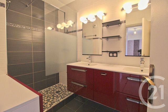 Appartement F2 à vendre - 3 pièces - 50.0 m2 - MONTLUEL - 01 - RHONE-ALPES - Century 21 Bde Immo