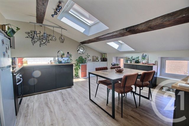 Appartement F1 bis à vendre - 2 pièces - 54.57 m2 - MONTLUEL - 01 - RHONE-ALPES - Century 21 Bde Immo