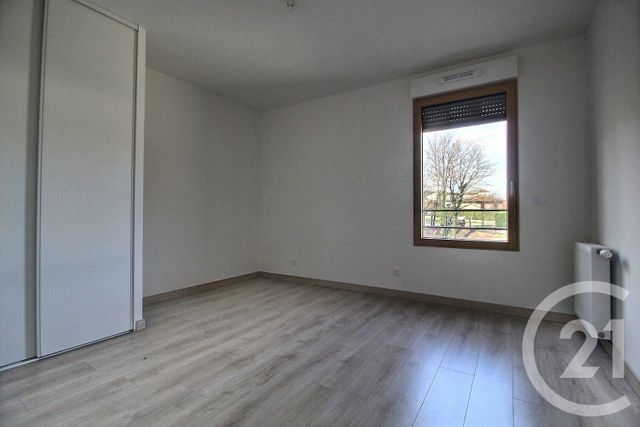 Appartement F3 à louer - 3 pièces - 66.34 m2 - MONTLUEL - 01 - RHONE-ALPES - Century 21 Bde Immo