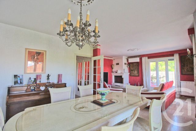 maison à vendre - 7 pièces - 200.0 m2 - MONTLUEL - 01 - RHONE-ALPES - Century 21 Bde Immo