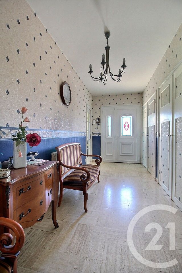 maison à vendre - 7 pièces - 200.0 m2 - MONTLUEL - 01 - RHONE-ALPES - Century 21 Bde Immo